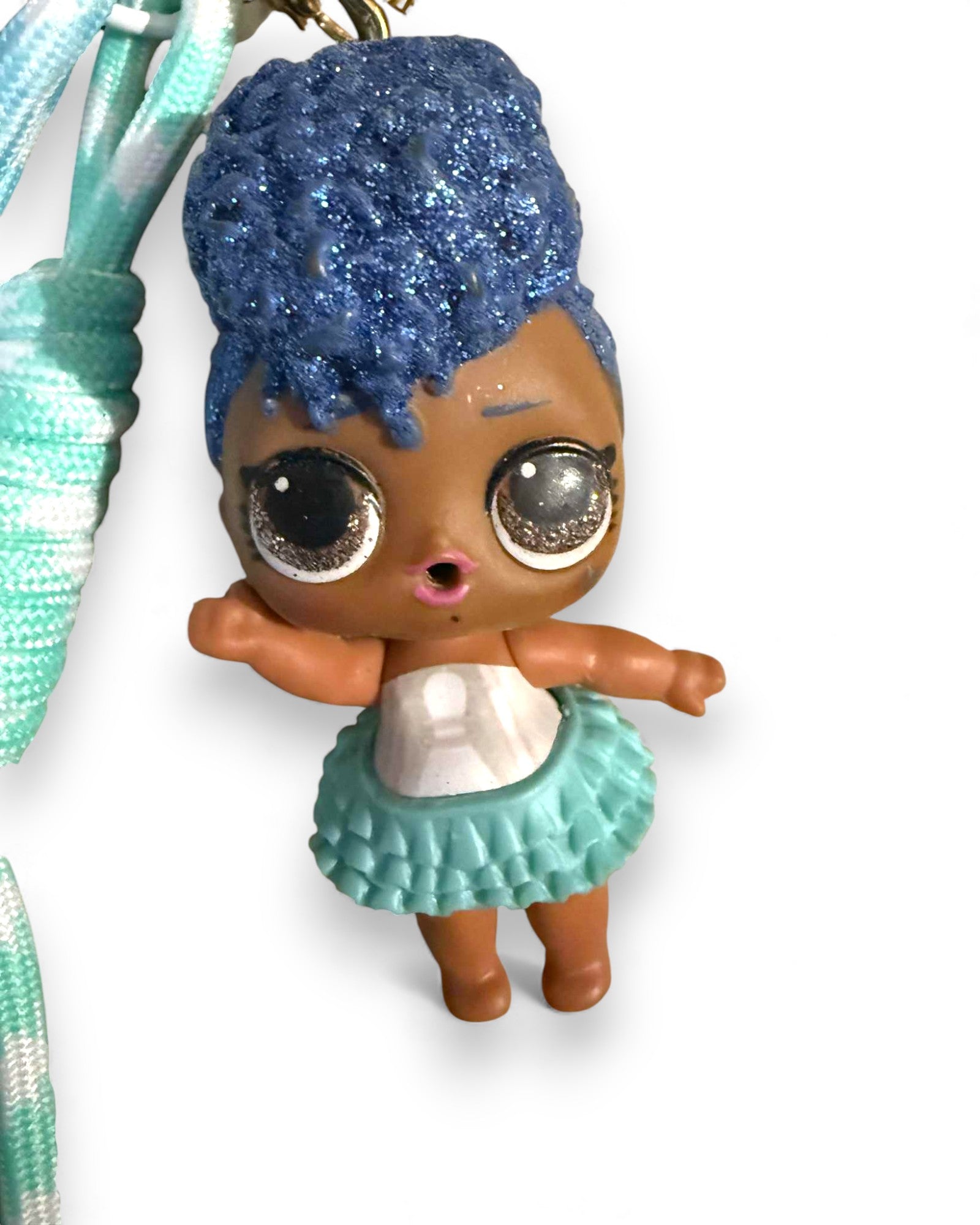 Grigri poupée LOL bleue