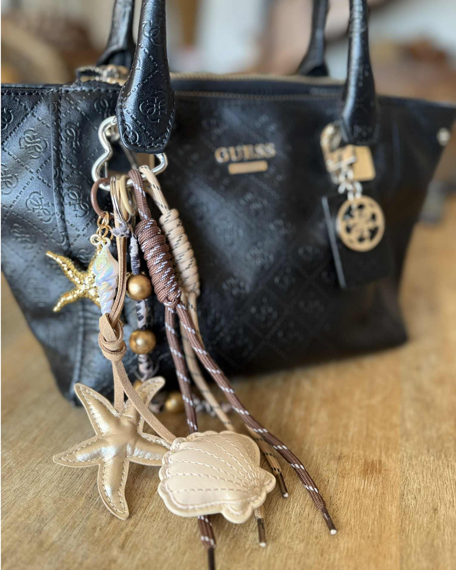 Grigri ambiance dorée