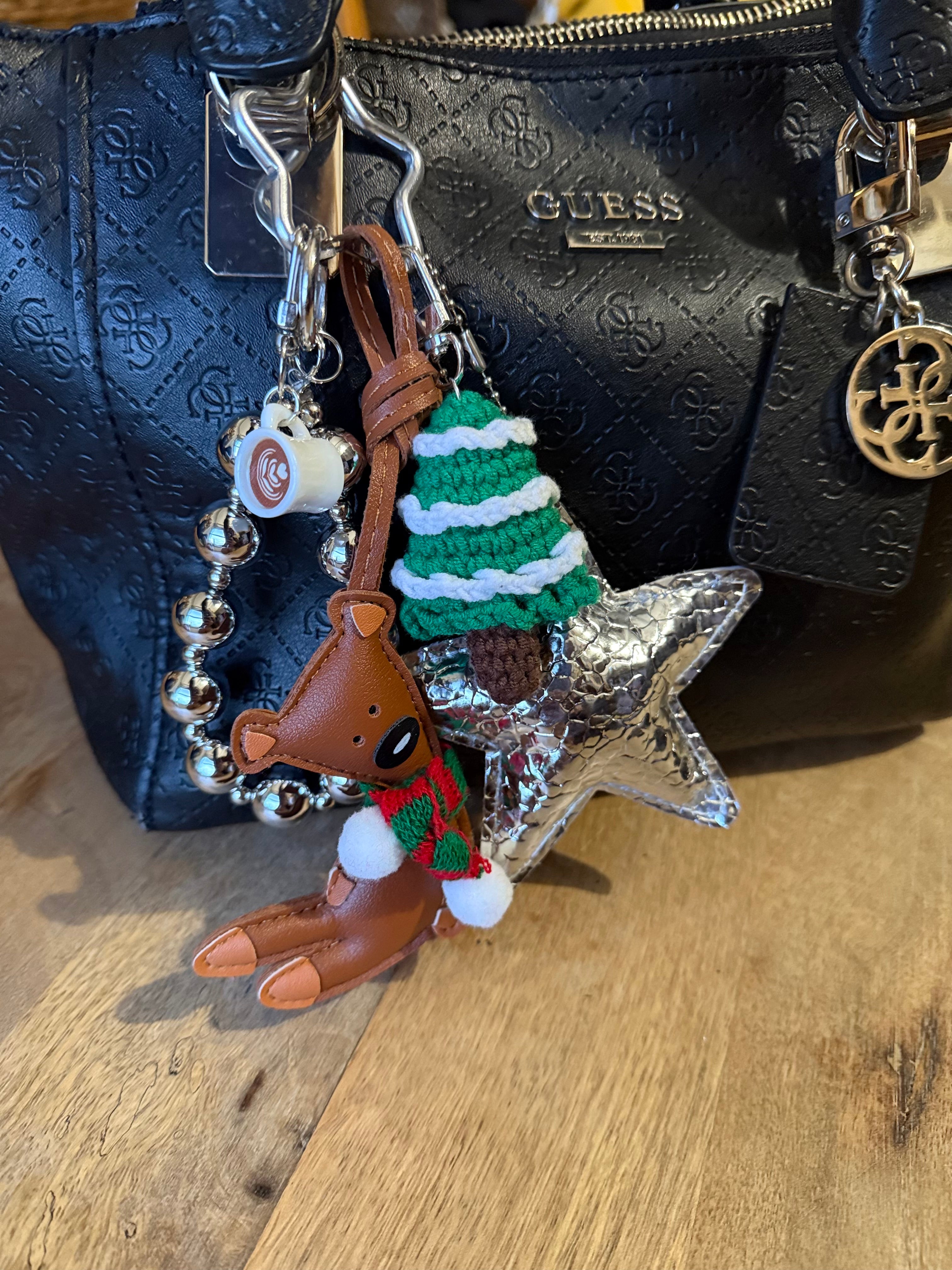 Grigri sapin enneigé