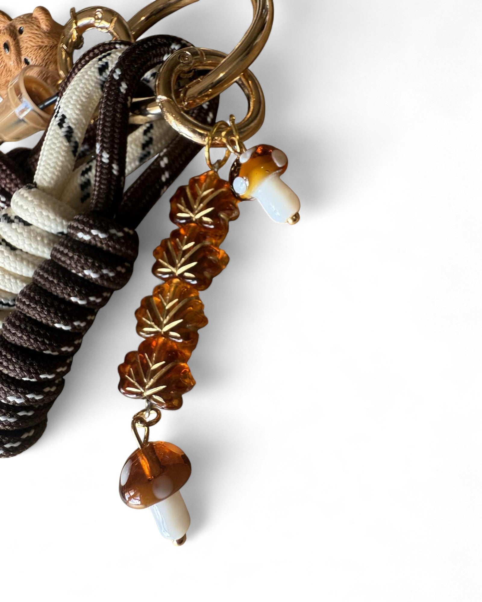 Grigri feuilles mortes