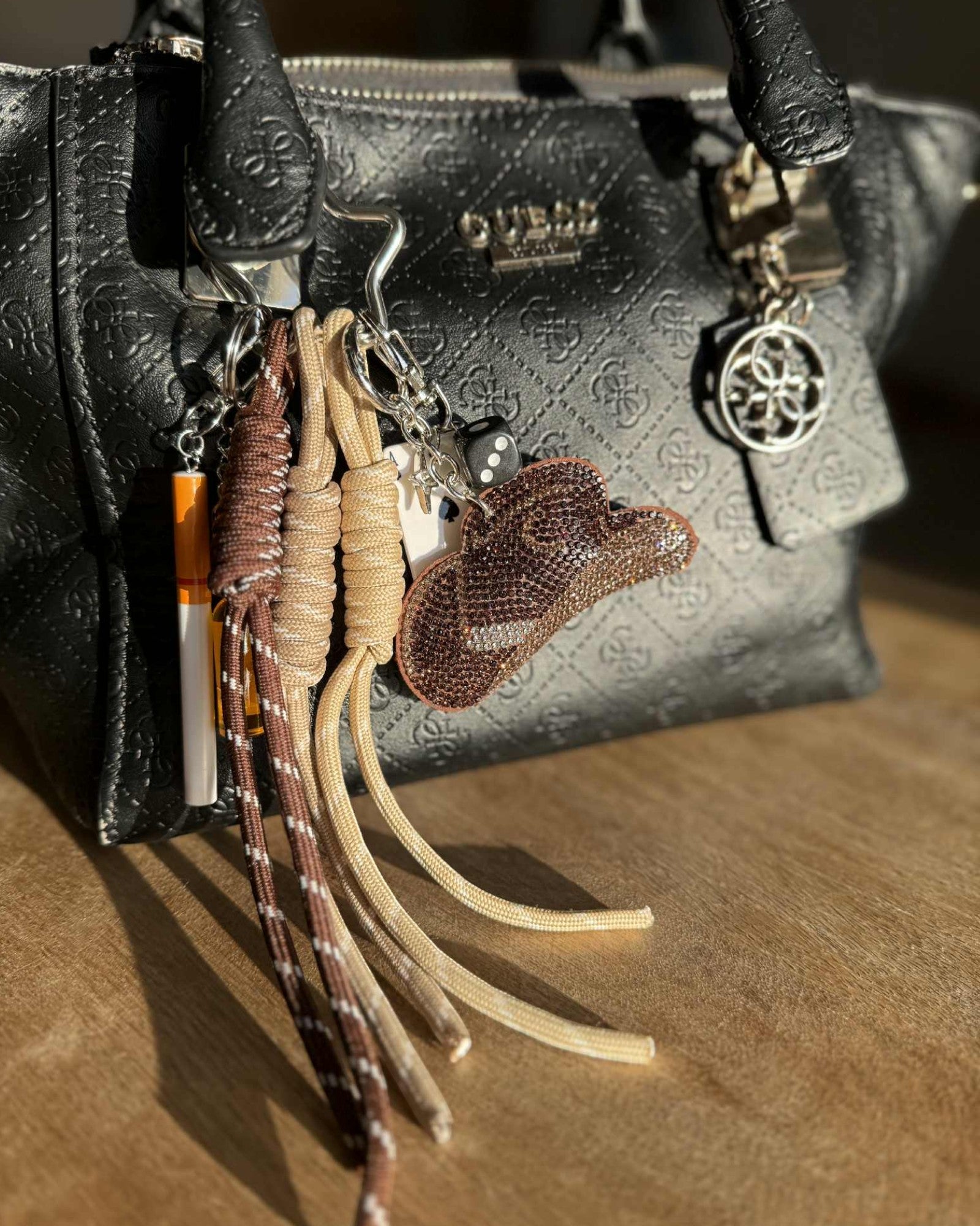 Grigri chapeau de cowgirl paillettes