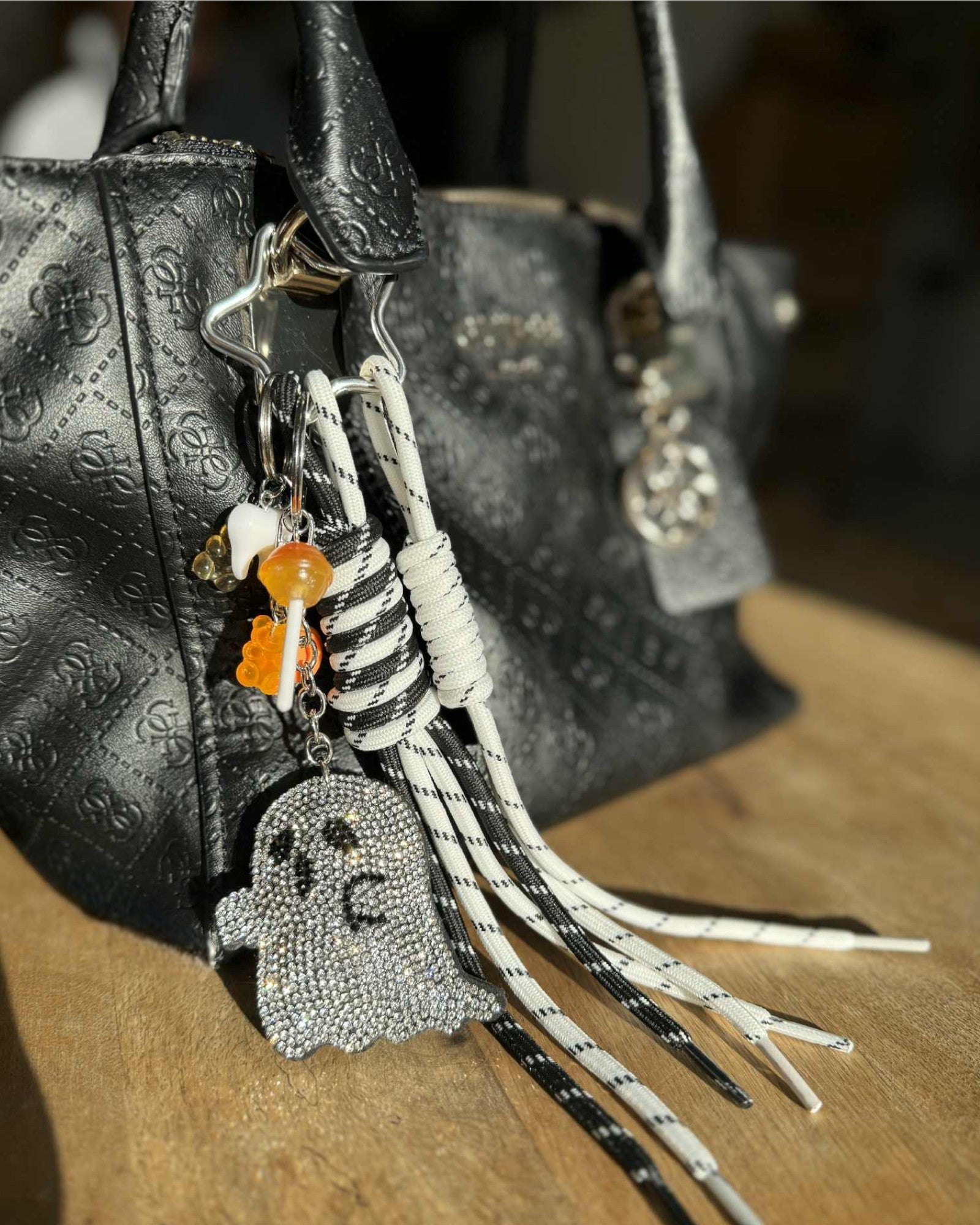 Grigri bling bling booh